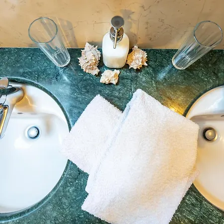 Downtown Bed & Breakfast