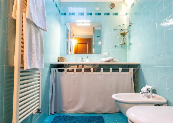 住宿加早餐酒店 Downtown 巴萨诺－德尔格拉帕