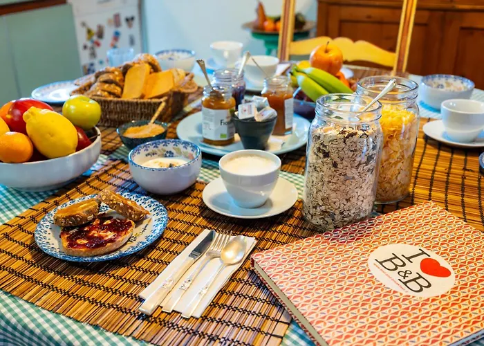 住宿加早餐酒店 Downtown 巴萨诺－德尔格拉帕